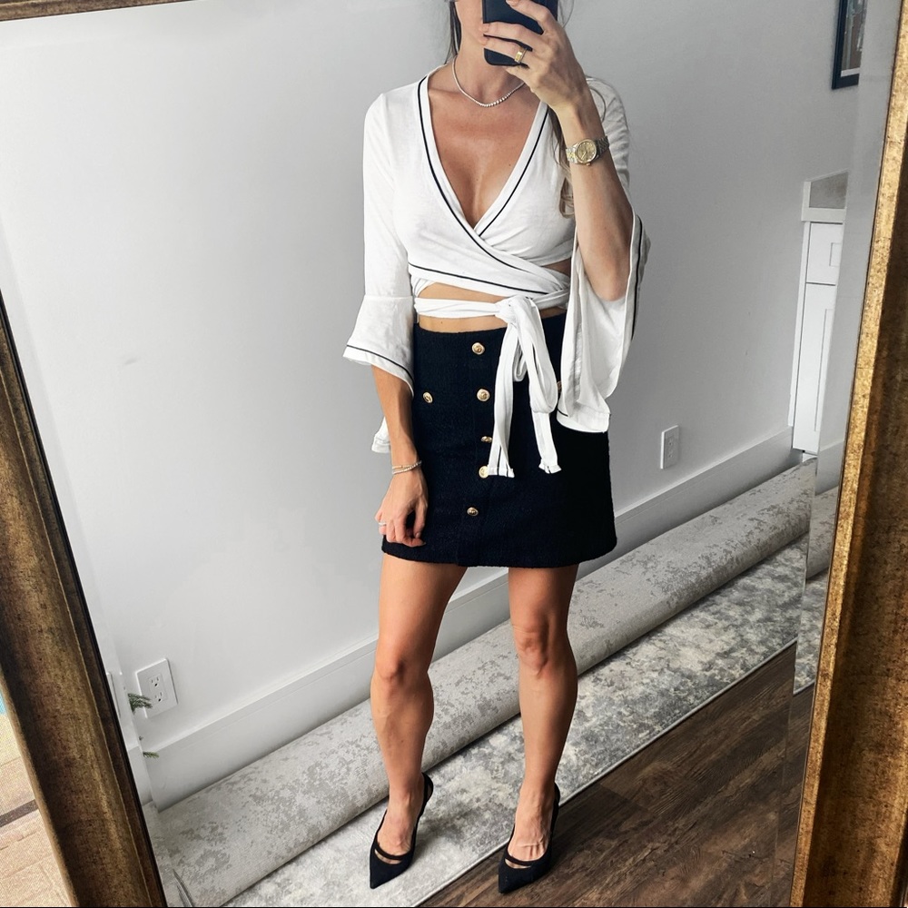Vacation wrap top in white